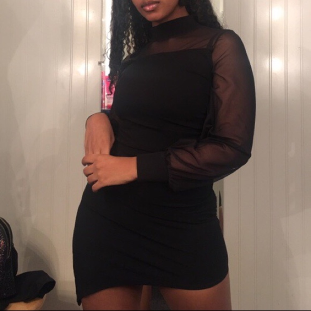 Black mesh long sleeve bodycon dress